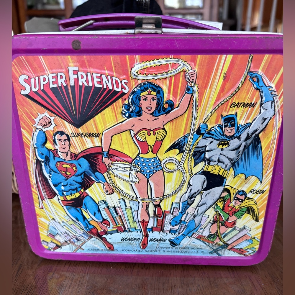 AUTHENTIC VINTAGE 1976 Super Friends Lunchbox